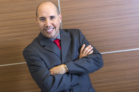 Dr. Carlos Cantillo